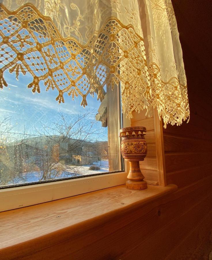 Faina House Hotel Yaremche Bagian luar foto